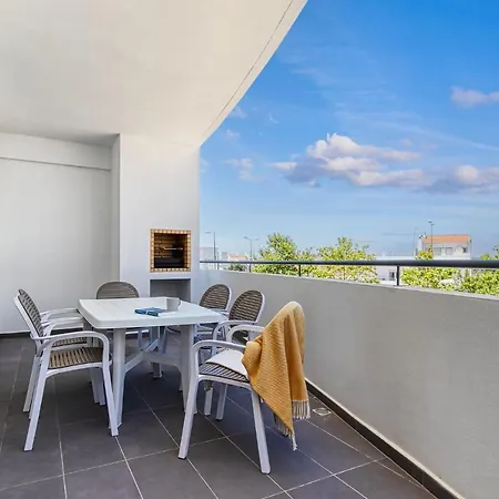 Luxury 2 Bedroom Apartments In Albur Village Lote A شقة