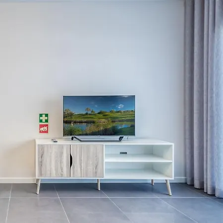 Luxury 2 Bedroom Apartments In Albur Village Lote A *