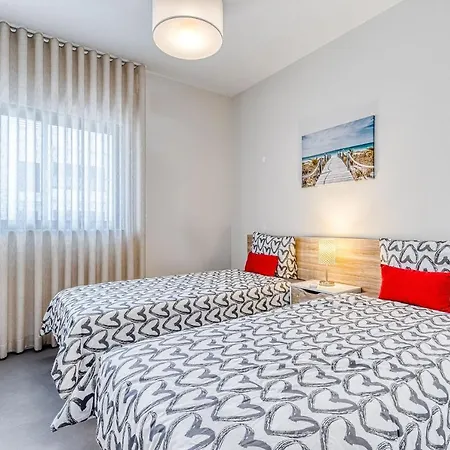 Lovely 2 Bedroom In Albur Village Lote A With Pool View *