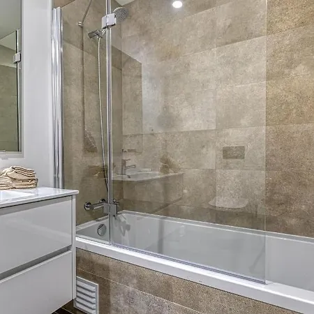 Apartment Lovely 2 Bedroom In Albur Village Lote A With Pool View