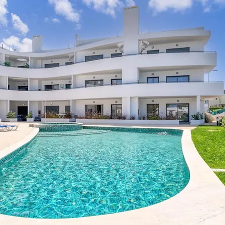 Lovely 2 Bedroom In Albur Village Lote A With Pool View Apartment Alvor